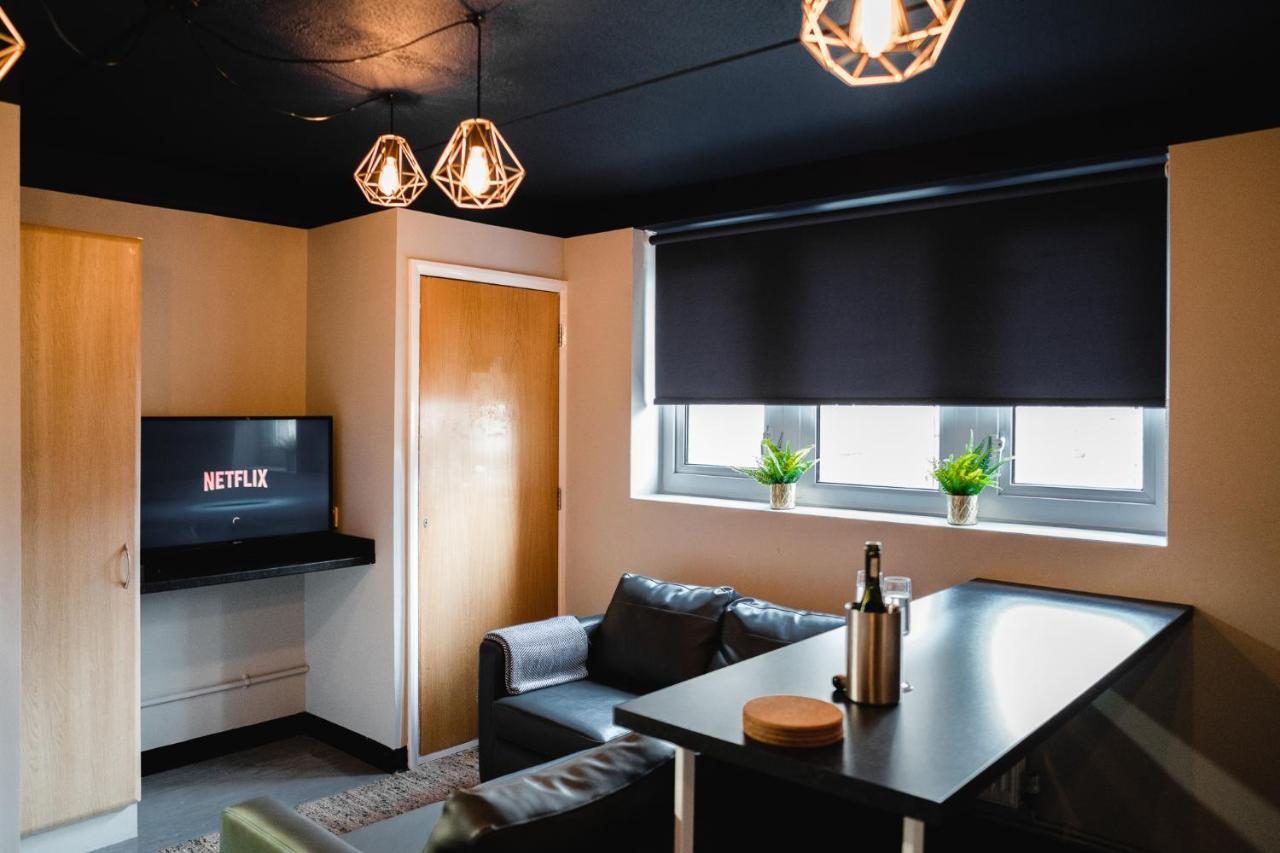 The Venue Serviced Apartments ฮัดเดอร์สฟิลด์ ภายนอก รูปภาพ